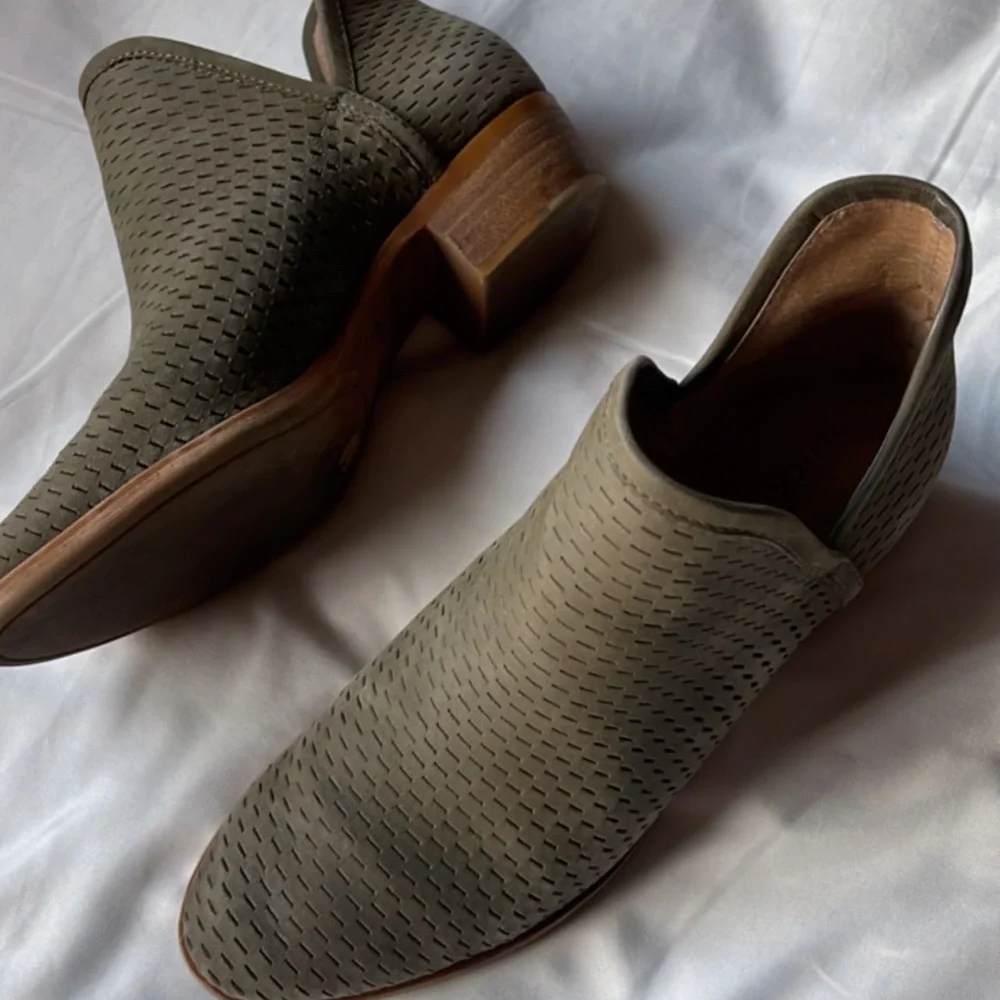 Lucky Brand Booties - Picture 2 of 5